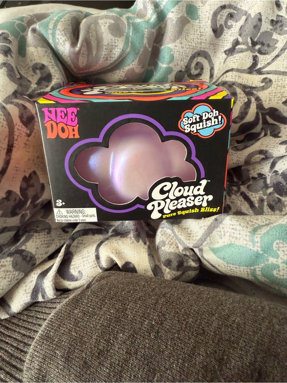 *authentic* NeeDoh Cloud Pleaser - Iridescent
